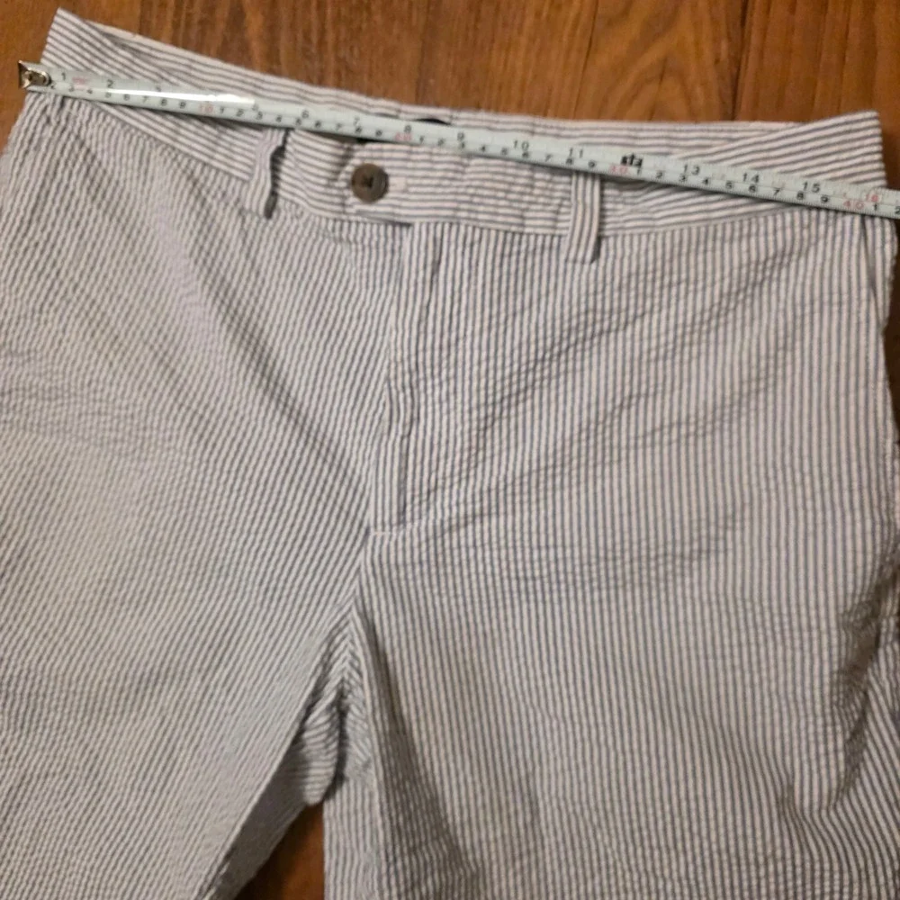 Banana Republic Mens Blue White Striped Seersucker Shorts Size 32 Flat Front 9